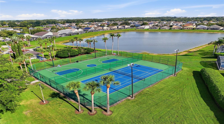 Davenport, Florida 33897, 5 Bedroom Bedrooms, ,4 Bathroombathrooms,Residential,For Sale,Ballyshannon,0,Mfrs5155082