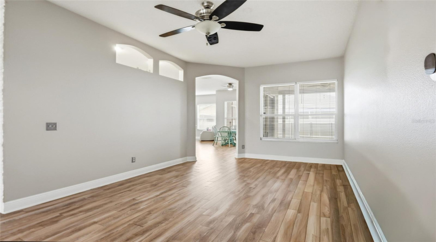 Davenport, Florida 33897, 5 Bedroom Bedrooms, ,4 Bathroombathrooms,Residential,For Sale,Ballyshannon,0,Mfrs5155082