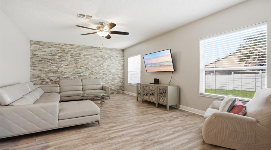 Davenport, Florida 33897, 5 Bedroom Bedrooms, ,4 Bathroombathrooms,Residential,For Sale,Ballyshannon,0,Mfrs5155082