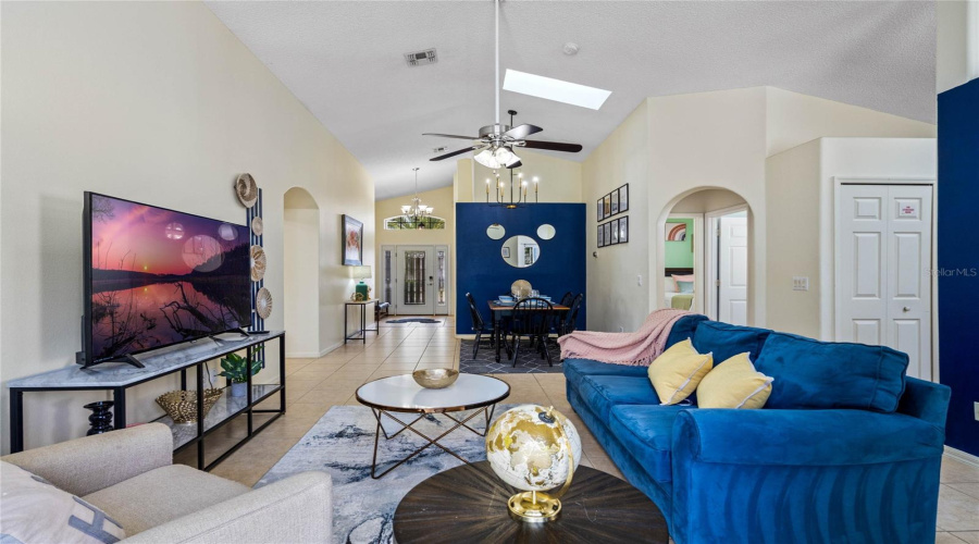 Kissimmee, Florida 34747, 4 Bedroom Bedrooms, ,3 Bathroombathrooms,Residential,For Sale,Autumn Creek,0,Mfrs5155574