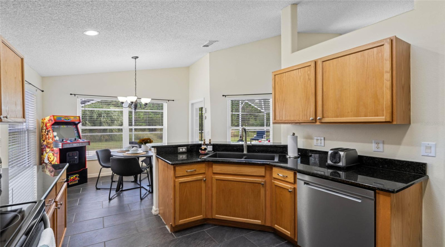 Kissimmee, Florida 34747, 4 Bedroom Bedrooms, ,3 Bathroombathrooms,Residential,For Sale,Autumn Creek,0,Mfrs5155574