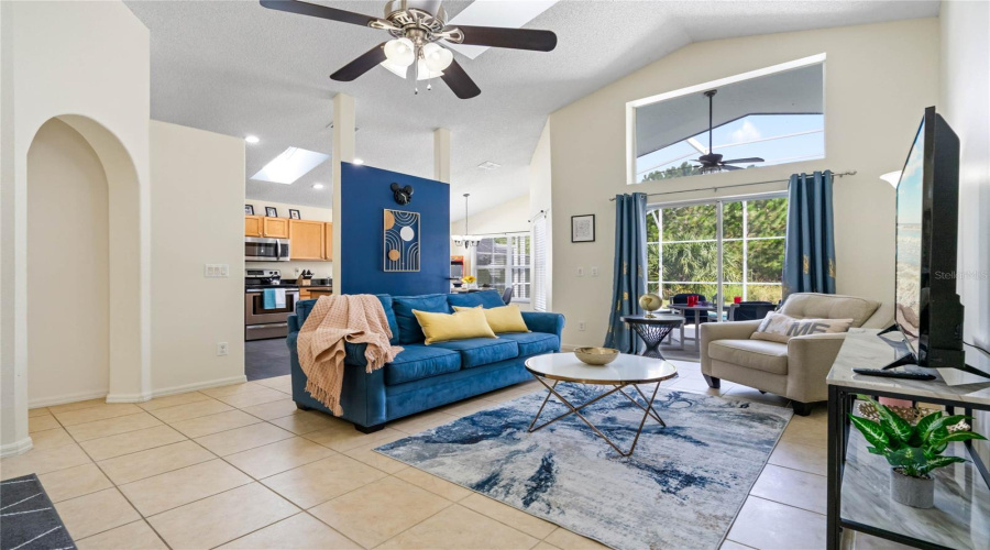 Kissimmee, Florida 34747, 4 Bedroom Bedrooms, ,3 Bathroombathrooms,Residential,For Sale,Autumn Creek,0,Mfrs5155574