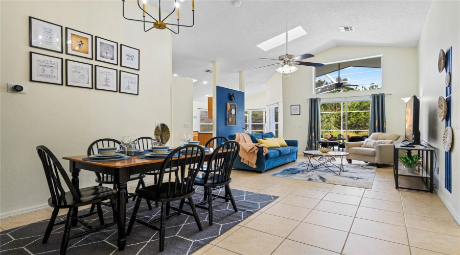 Kissimmee, Florida 34747, 4 Bedroom Bedrooms, ,3 Bathroombathrooms,Residential,For Sale,Autumn Creek,0,Mfrs5155574