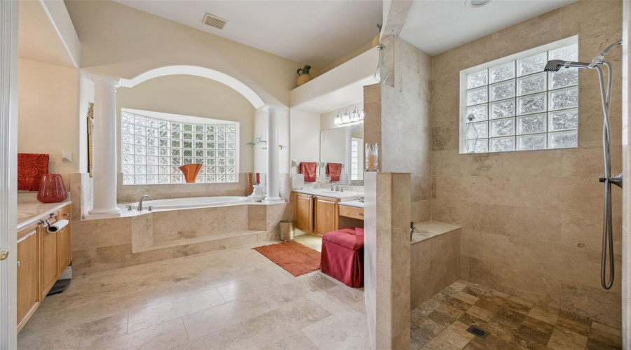 Orlando, Florida 32836, 6 Bedroom Bedrooms, ,5 Bathroombathrooms,Residential,For Sale,Heritage Bay,0,Mfro6429814