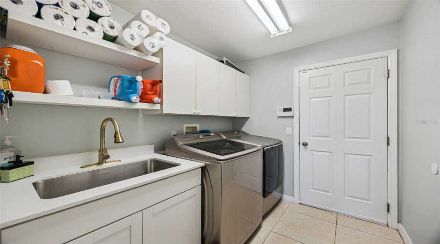 Orlando, Florida 32836, 6 Bedroom Bedrooms, ,5 Bathroombathrooms,Residential,For Sale,Heritage Bay,0,Mfro6429814