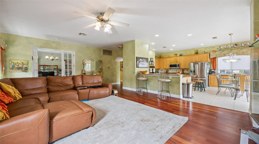 Orlando, Florida 32836, 6 Bedroom Bedrooms, ,5 Bathroombathrooms,Residential,For Sale,Heritage Bay,0,Mfro6429814