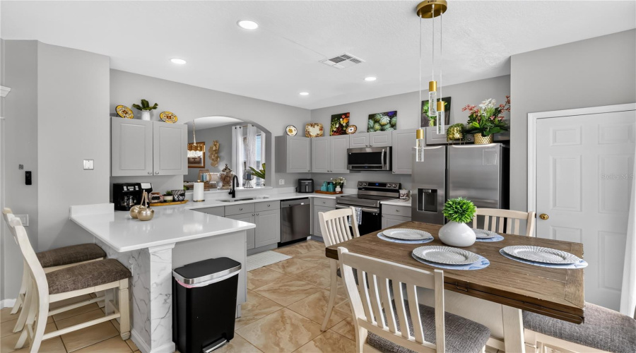 Kissimmee, Florida 34747, 6 Bedroom Bedrooms, ,3 Bathroombathrooms,Residential,For Sale,King Palm,0,Mfro6432585