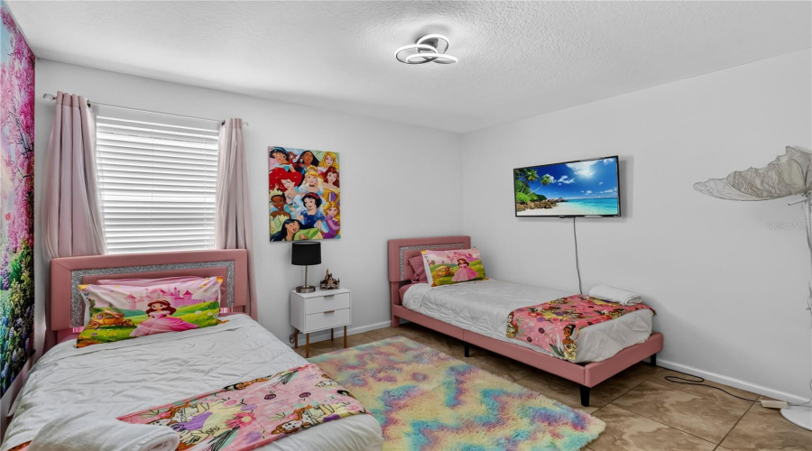 Kissimmee, Florida 34747, 6 Bedroom Bedrooms, ,3 Bathroombathrooms,Residential,For Sale,King Palm,0,Mfro6432585