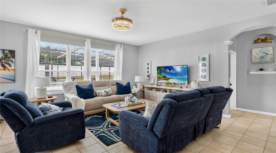 Kissimmee, Florida 34747, 6 Bedroom Bedrooms, ,3 Bathroombathrooms,Residential,For Sale,King Palm,0,Mfro6432585