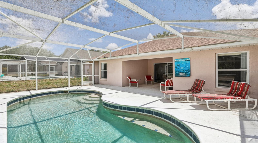 Davenport, Florida 33897, 4 Bedroom Bedrooms, ,3 Bathroombathrooms,Residential,For Sale,Pine Cone,0,Mfro6408840