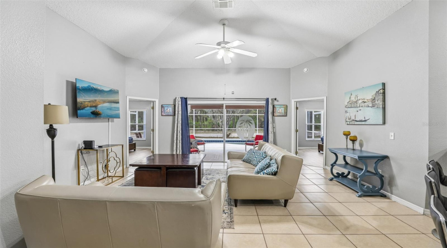Davenport, Florida 33897, 4 Bedroom Bedrooms, ,3 Bathroombathrooms,Residential,For Sale,Pine Cone,0,Mfro6408840