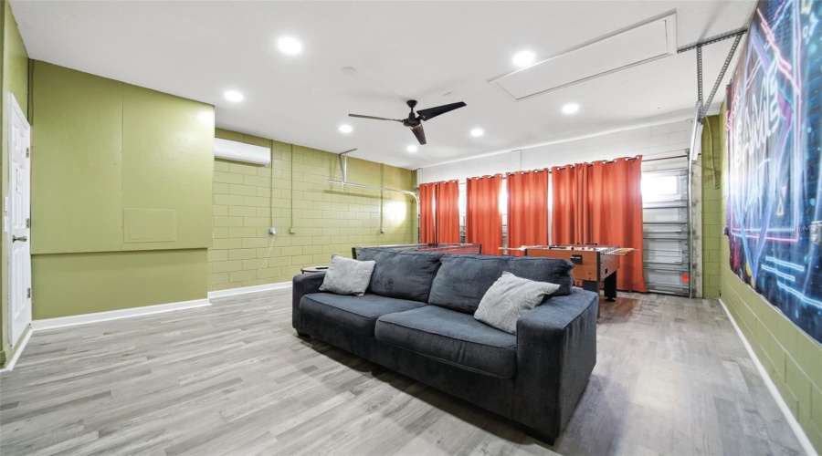 Davenport, Florida 33897, 5 Bedroom Bedrooms, ,3 Bathroombathrooms,Residential,For Sale,Gleneagles,0,Mfro6433210