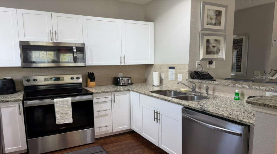 Kissimmee, Florida 34747, 4 Bedroom Bedrooms, ,3 Bathroombathrooms,Residential,For Sale,Shine,0,Mfro6341857