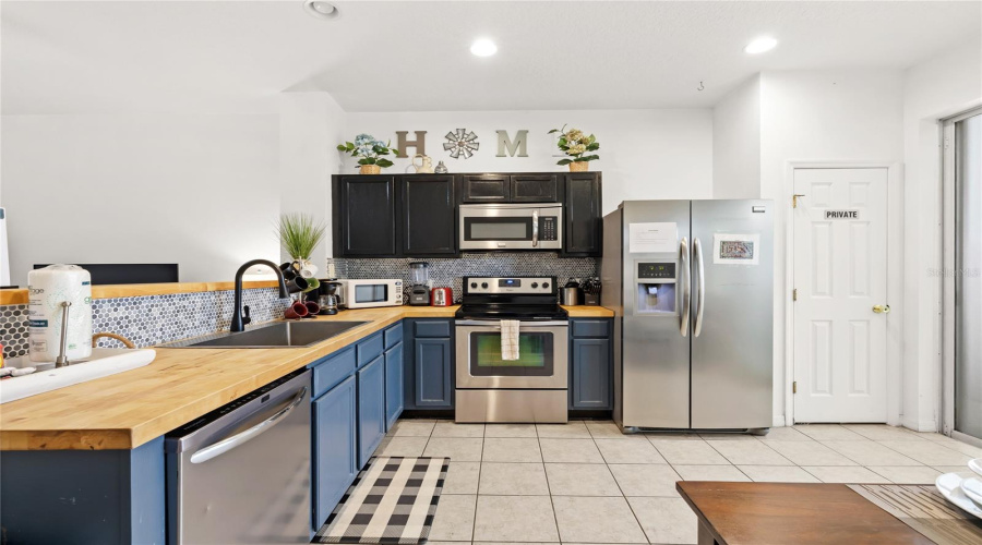 Kissimmee, Florida 34747, 3 Bedroom Bedrooms, ,3 Bathroombathrooms,Residential,For Sale,Andros,0,Mfro6432636