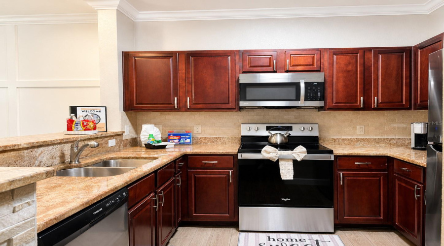 Davenport, Florida 33896, 3 Bedroom Bedrooms, ,2 Bathroombathrooms,Residential,For Sale,Tuscan,0,Mfrs5156599