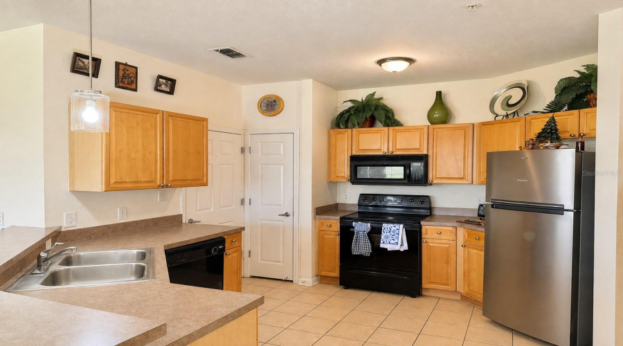 Davenport, Florida 33896, 2 Bedroom Bedrooms, ,2 Bathroombathrooms,Residential,For Sale,Terrace Ridge,0,Mfro6437783