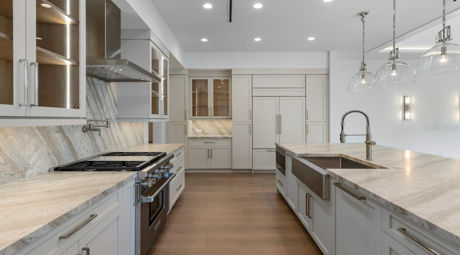 Golden Oak, Florida 32836, 4 Bedroom Bedrooms, ,4 Bathroombathrooms,Residential,For Sale,Winter Sparkle,0,Mfro6276187