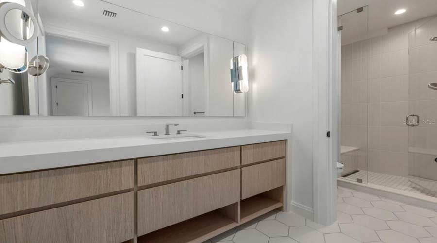 Golden Oak, Florida 32836, 4 Bedroom Bedrooms, ,4 Bathroombathrooms,Residential,For Sale,Winter Sparkle,0,Mfro6276187