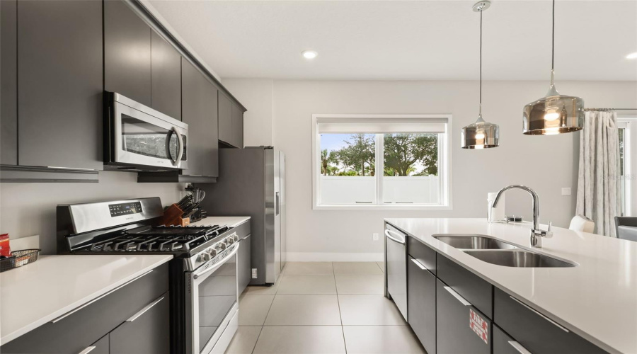 Reunion, Florida 34747, 3 Bedroom Bedrooms, ,2 Bathroombathrooms,Residential,For Sale,Sandy Ridge,0,Mfro6438373