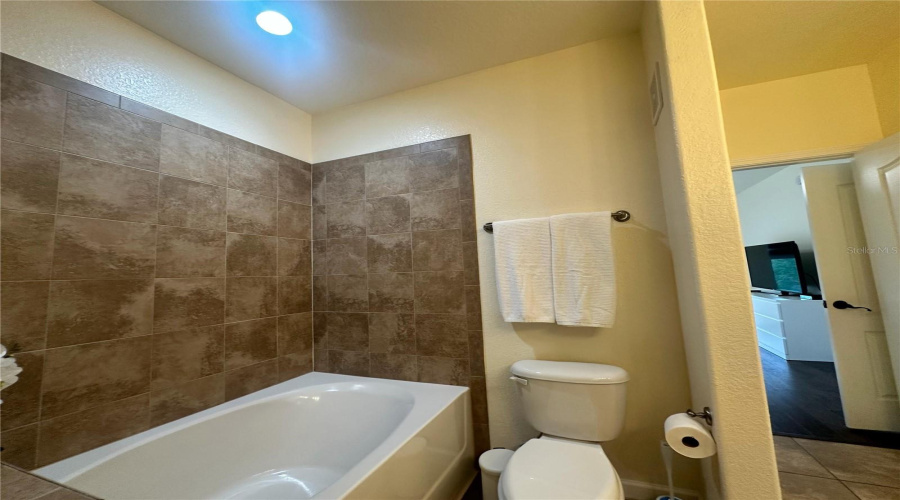 Davenport, Florida 33897, 3 Bedroom Bedrooms, ,3 Bathroombathrooms,Residential,For Sale,Charo,0,Mfrs5142028