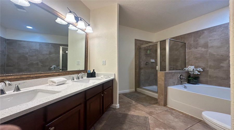 Davenport, Florida 33897, 3 Bedroom Bedrooms, ,3 Bathroombathrooms,Residential,For Sale,Charo,0,Mfrs5142028