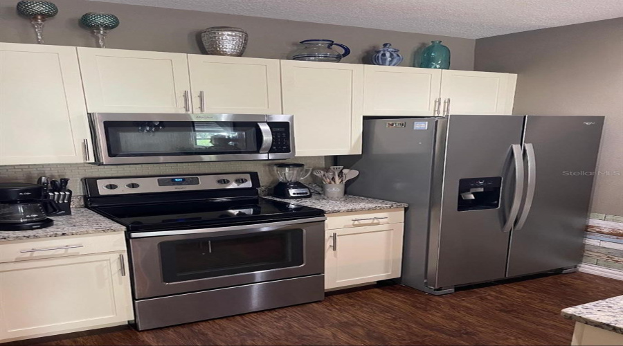 Kissimmee, Florida 34747, 3 Bedroom Bedrooms, ,2 Bathroombathrooms,Residential,For Sale,Shine,0,Mfro6383458