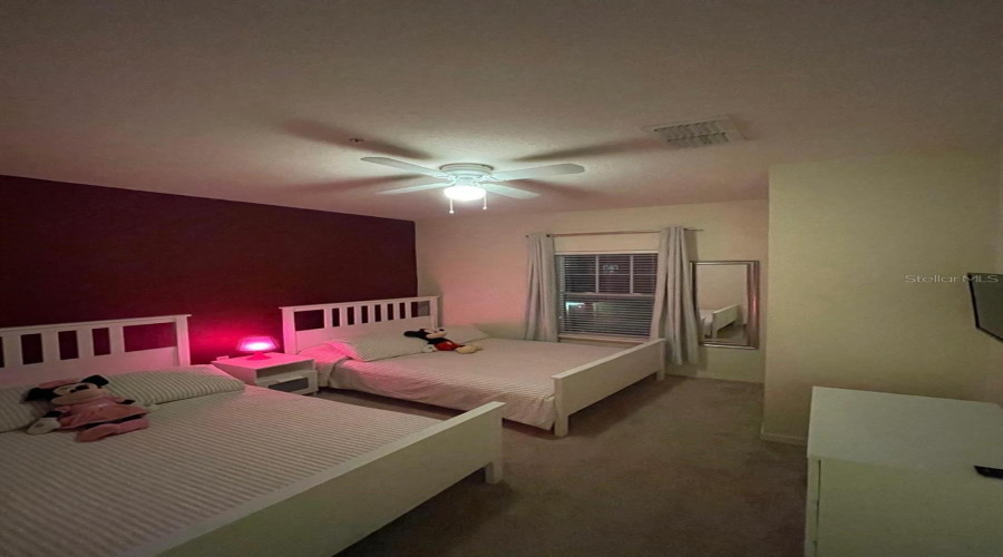 Kissimmee, Florida 34747, 3 Bedroom Bedrooms, ,2 Bathroombathrooms,Residential,For Sale,Shine,0,Mfro6383458