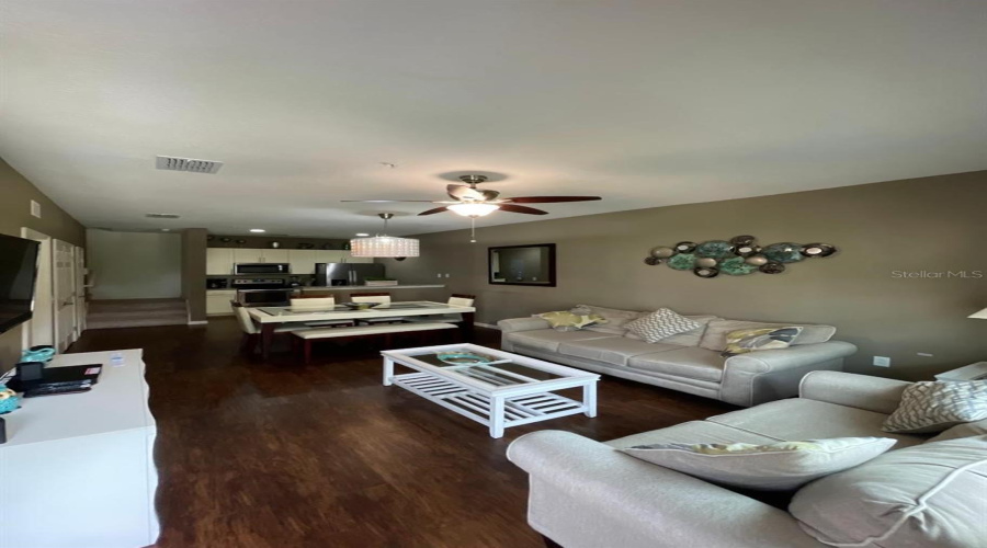 Kissimmee, Florida 34747, 3 Bedroom Bedrooms, ,2 Bathroombathrooms,Residential,For Sale,Shine,0,Mfro6383458