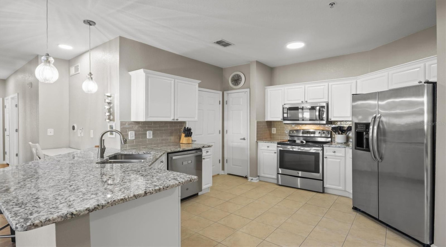 Davenport, Florida 33896, 3 Bedroom Bedrooms, ,2 Bathroombathrooms,Residential,For Sale,Terrace Ridge,0,Mfrp4937105