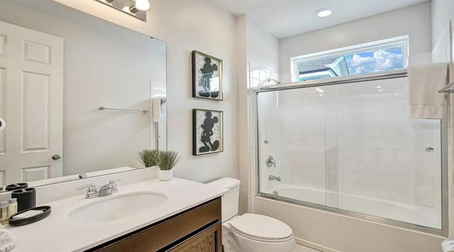 Kissimmee, Florida 34747, 4 Bedroom Bedrooms, ,3 Bathroombathrooms,Residential,For Sale,Nassau Point,0,Mfro6437649