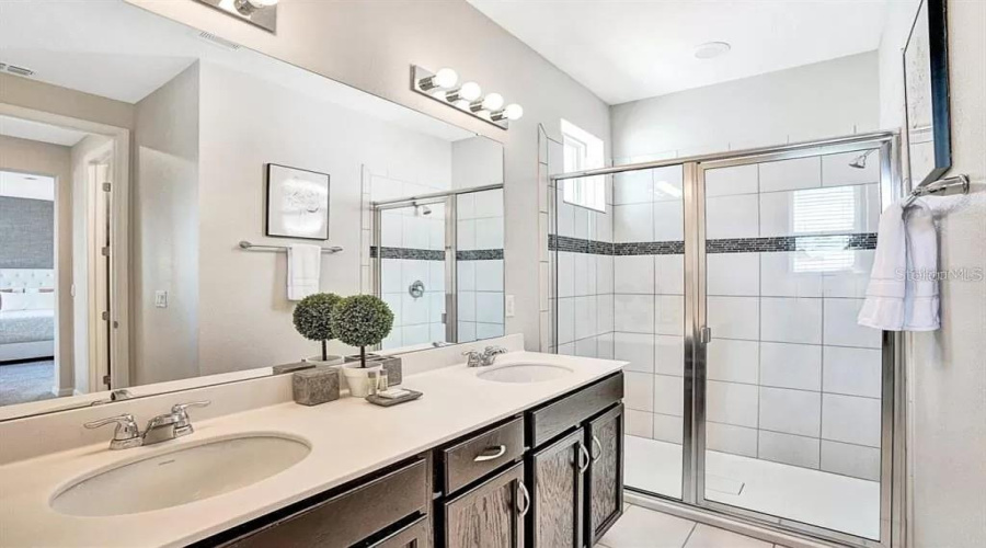 Kissimmee, Florida 34747, 4 Bedroom Bedrooms, ,3 Bathroombathrooms,Residential,For Sale,Nassau Point,0,Mfro6437649