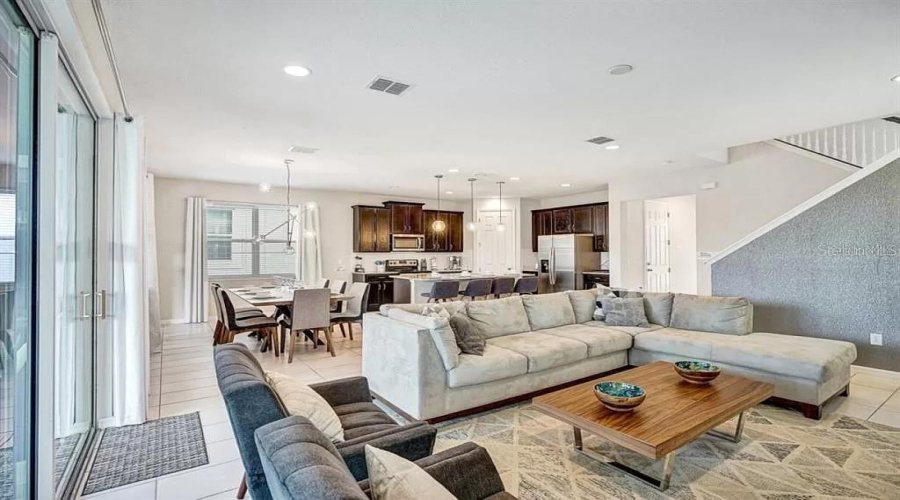 Kissimmee, Florida 34747, 4 Bedroom Bedrooms, ,3 Bathroombathrooms,Residential,For Sale,Nassau Point,0,Mfro6437649