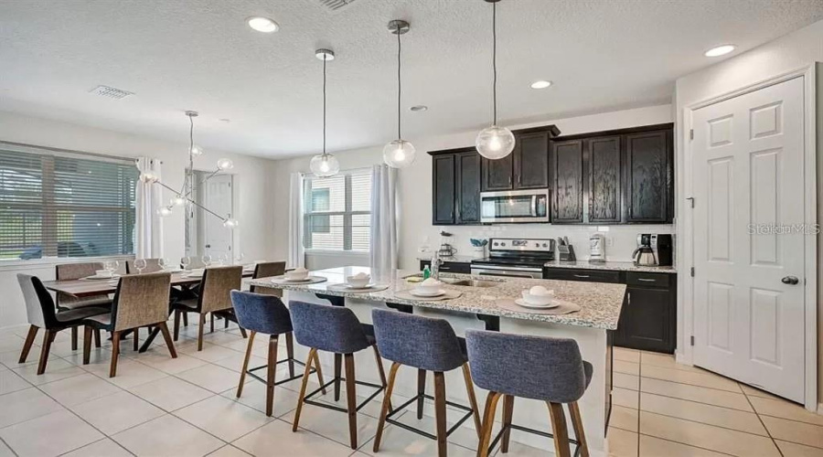 Kissimmee, Florida 34747, 4 Bedroom Bedrooms, ,3 Bathroombathrooms,Residential,For Sale,Nassau Point,0,Mfro6437649
