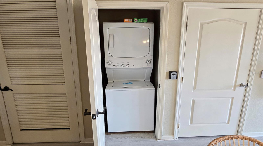 Davenport, Florida 33897, 4 Bedroom Bedrooms, ,3 Bathroombathrooms,Residential,For Sale,Charo,0,Mfrs5152977