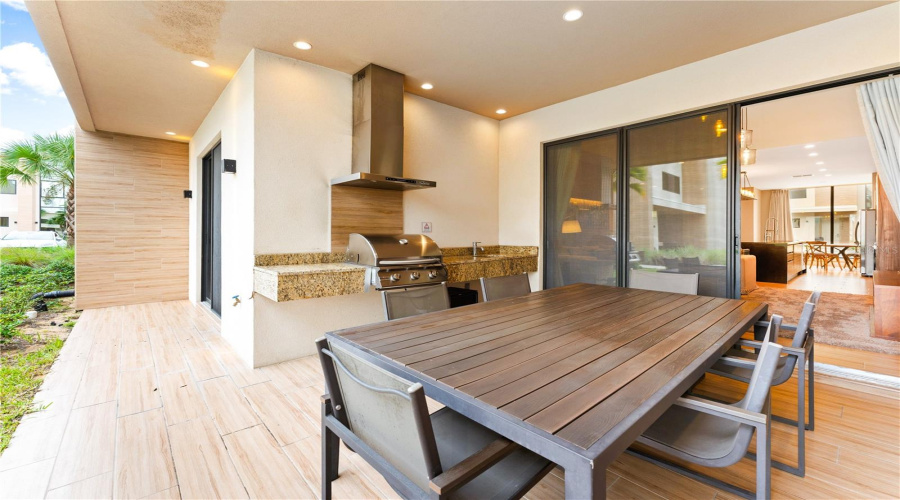 Kissimmee, Florida 34747, 4 Bedroom Bedrooms, ,4 Bathroombathrooms,Residential,For Sale,Rockefeller,0,Mfro6435985