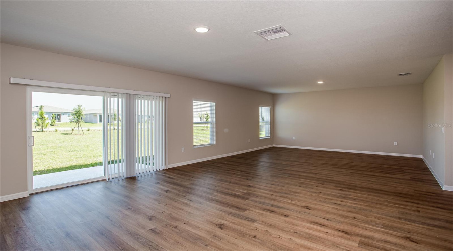 Davenport, Florida 33837, 5 Bedroom Bedrooms, ,3 Bathroombathrooms,Residential,For Sale,River Beacon,0,Mfrtb8500514