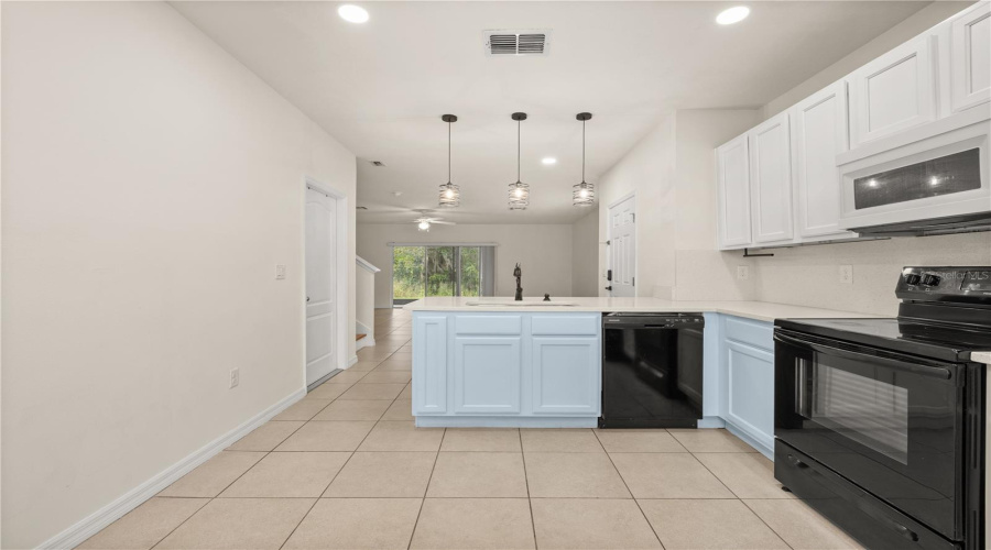 Davenport, Florida 33896, 3 Bedroom Bedrooms, ,2 Bathroombathrooms,Residential,For Sale,Arbor Lakes,0,Mfrs5157144