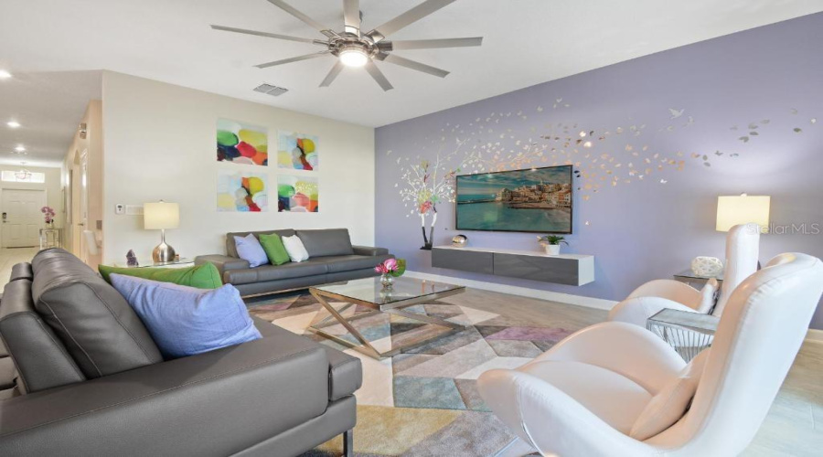 Davenport, Florida 33896, 6 Bedroom Bedrooms, ,5 Bathroombathrooms,Residential,For Sale,Mulligan,0,Mfro6440532