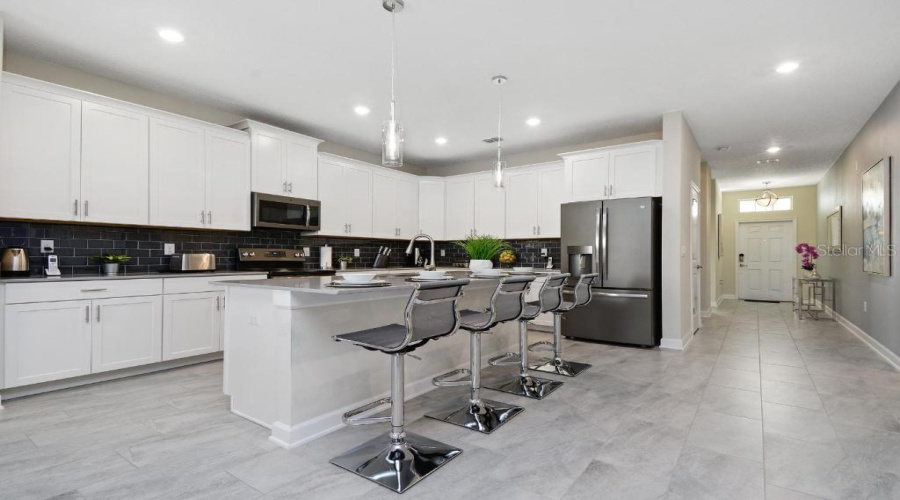 Davenport, Florida 33896, 6 Bedroom Bedrooms, ,5 Bathroombathrooms,Residential,For Sale,Mulligan,0,Mfro6440532