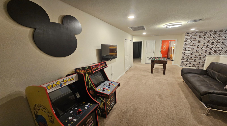 Davenport, Florida 33897, 5 Bedroom Bedrooms, ,4 Bathroombathrooms,Residential,For Sale,Lana,0,Mfro6440172