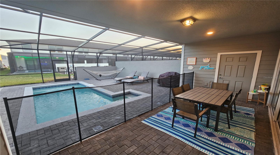 Davenport, Florida 33897, 5 Bedroom Bedrooms, ,4 Bathroombathrooms,Residential,For Sale,Lana,0,Mfro6440172