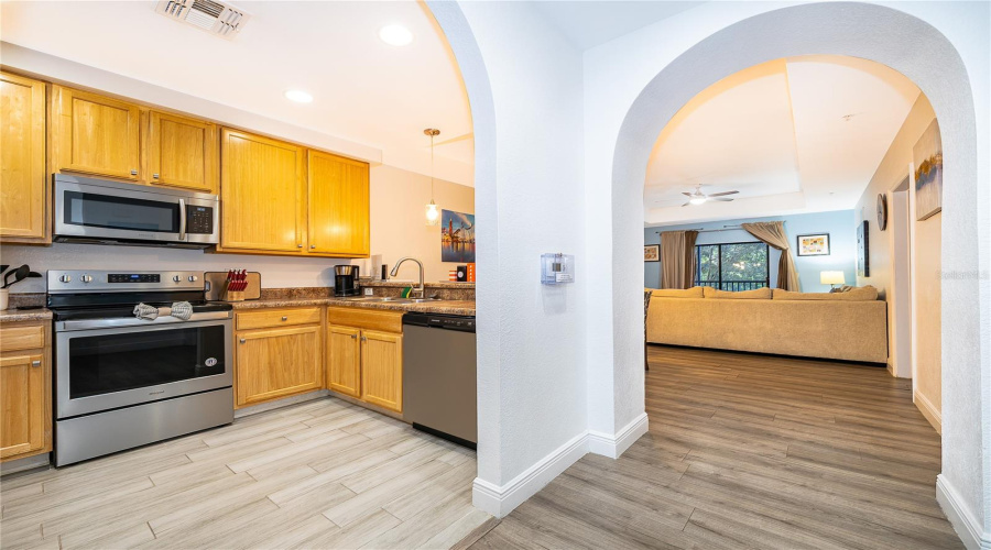 Kissimmee, Florida 34747, 3 Bedroom Bedrooms, ,2 Bathroombathrooms,Residential,For Sale,Treasure Trove,0,Mfro6438754