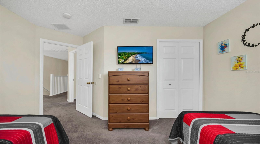Kissimmee, Florida 34747, 7 Bedroom Bedrooms, ,4 Bathroombathrooms,Residential,For Sale,Sunrise Key,0,Mfro6440479