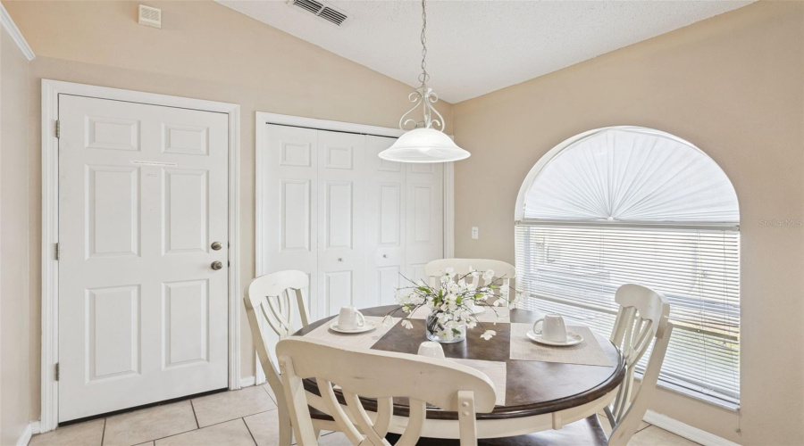 Davenport, Florida 33897, 3 Bedroom Bedrooms, ,2 Bathroombathrooms,Residential,For Sale,Lockbreeze,0,Mfro6440664