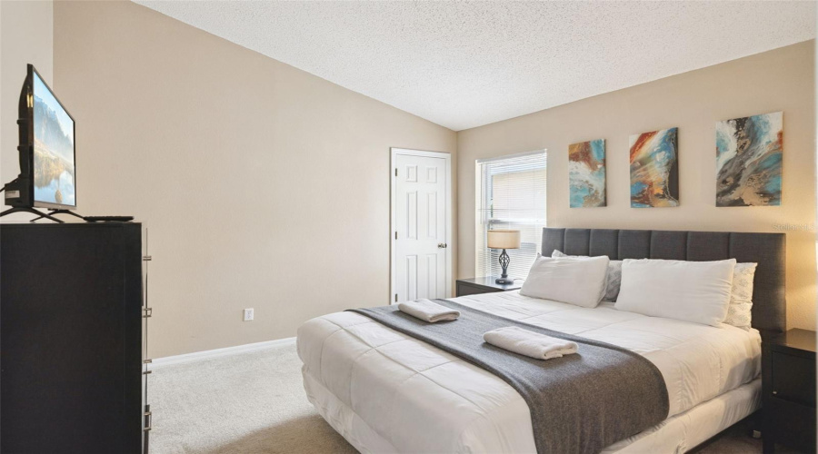 Davenport, Florida 33897, 3 Bedroom Bedrooms, ,2 Bathroombathrooms,Residential,For Sale,Lockbreeze,0,Mfro6440664
