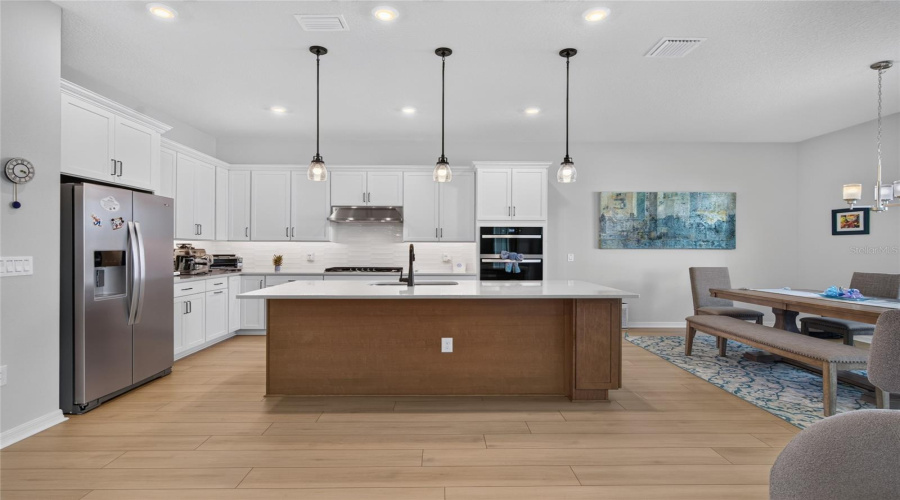 Orlando, Florida 32836, 5 Bedroom Bedrooms, ,4 Bathroombathrooms,Residential,For Sale,Bissell,0,Mfro6440597