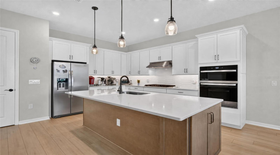 Orlando, Florida 32836, 5 Bedroom Bedrooms, ,4 Bathroombathrooms,Residential,For Sale,Bissell,0,Mfro6440597