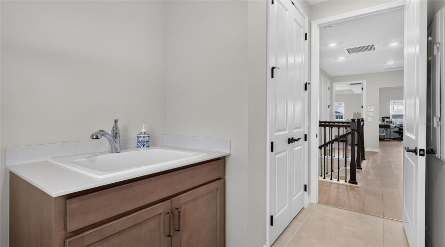 Orlando, Florida 32836, 5 Bedroom Bedrooms, ,4 Bathroombathrooms,Residential,For Sale,Bissell,0,Mfro6440597
