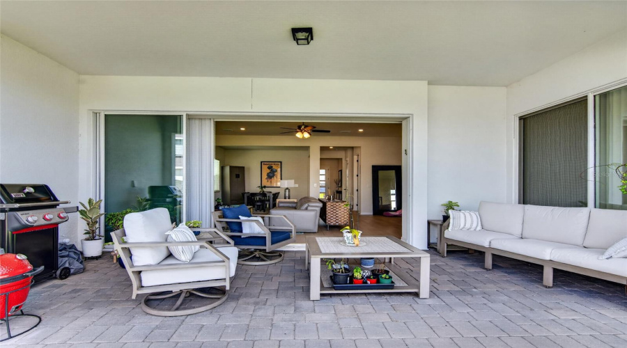 Orlando, Florida 32836, 5 Bedroom Bedrooms, ,4 Bathroombathrooms,Residential,For Sale,Bissell,0,Mfro6440597