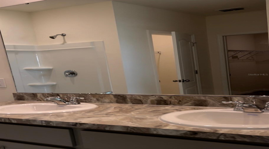 Davenport, Florida 33837, 4 Bedroom Bedrooms, ,2 Bathroombathrooms,Residential,For Sale,Doe Run,0,Mfro6440422